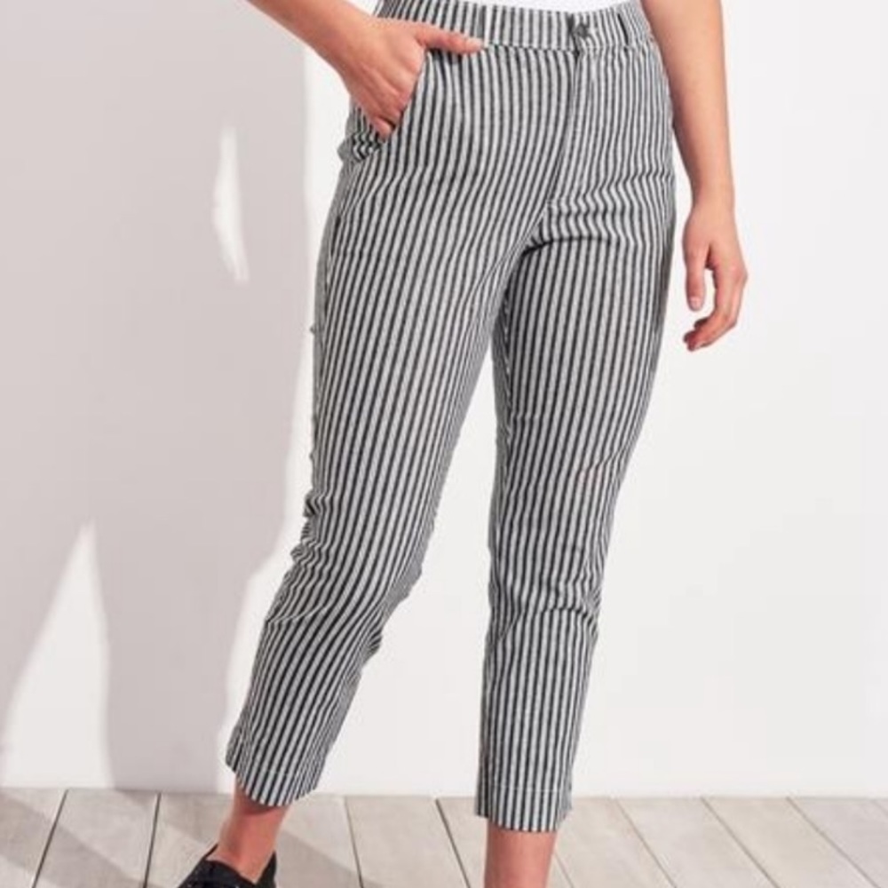 Hollister Ultra High Rise Striped Jeans Size Small